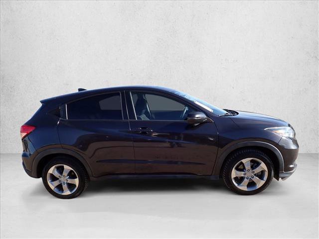 Used 2017 Honda HR-V EX image 4