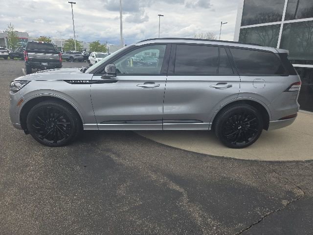 Certified 2024 Lincoln Aviator Reserve w/ Jet Package AWD/4WD image 4