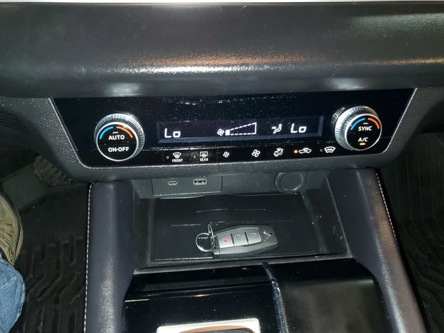 Used 2024 Mitsubishi Outlander ES AWD/4WD image 18