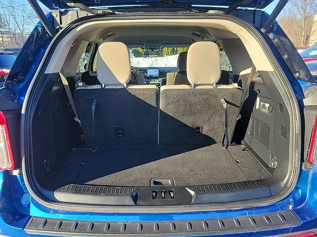Certified 2023 Ford Explorer XLT w/ Class IV Trailer Tow Package image 13