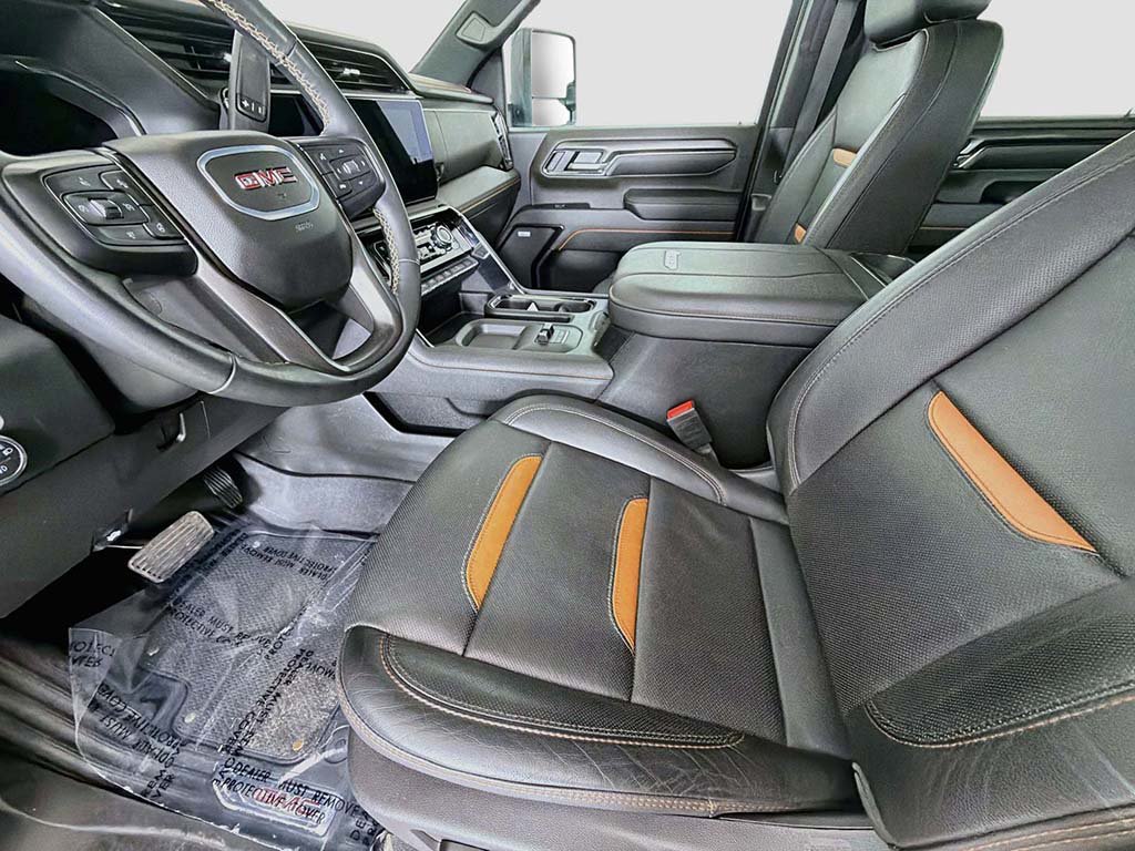 Used 2024 GMC Sierra 2500 AT4 w/ AT4 Premium Plus Package AWD/4WD image 27
