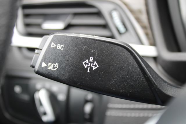 Used 2020 BMW X1 xDrive28i w/ Premium Package image 33