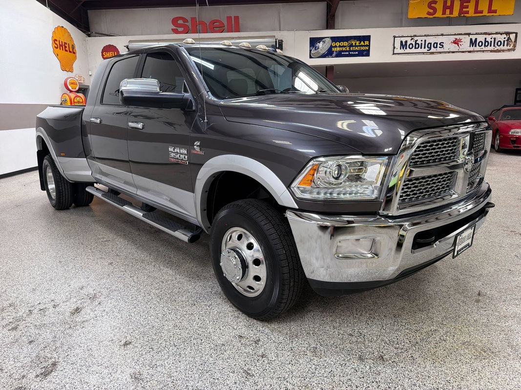 Used 2015 RAM 3500 Laramie AWD/4WD image 11