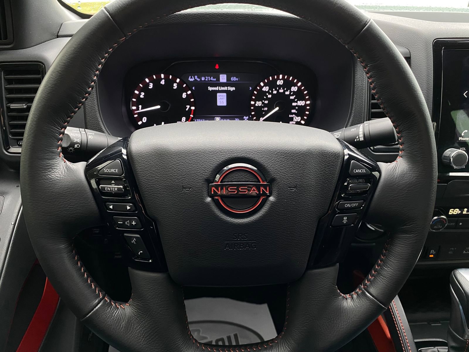 Used 2023 Nissan Frontier PRO-4X w/ Pro-4X Premium Package image 26