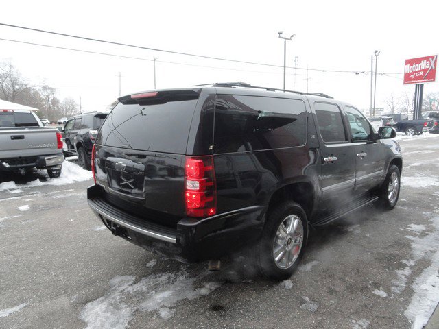 Used 2010 Chevrolet Suburban LTZ image 4
