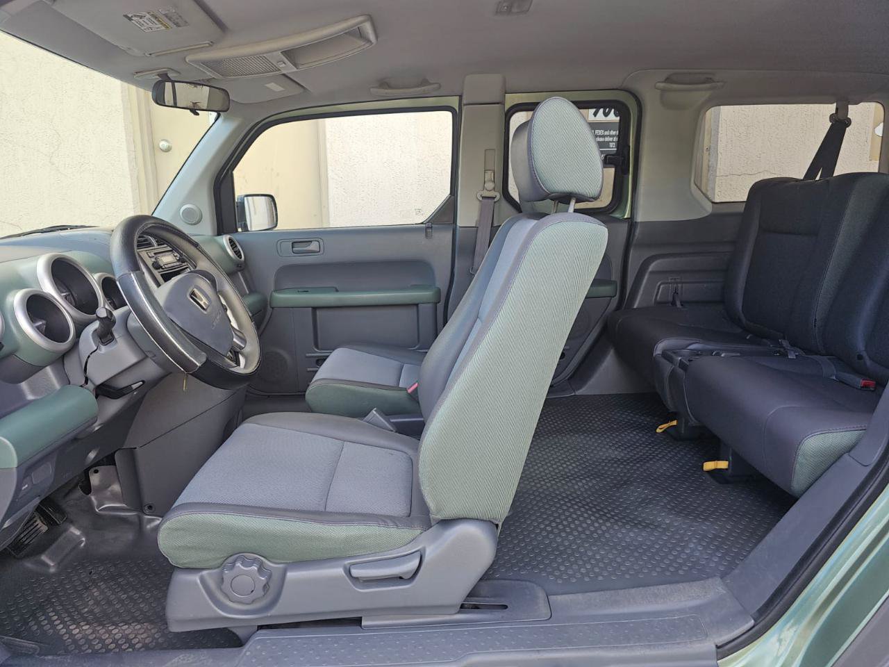 Used 2005 Honda Element LX image 21
