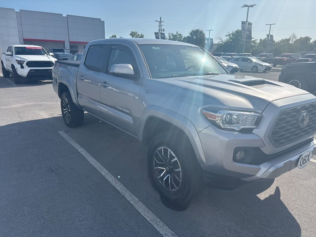 Used 2021 Toyota Tacoma TRD Sport w/ Technology Package image 9