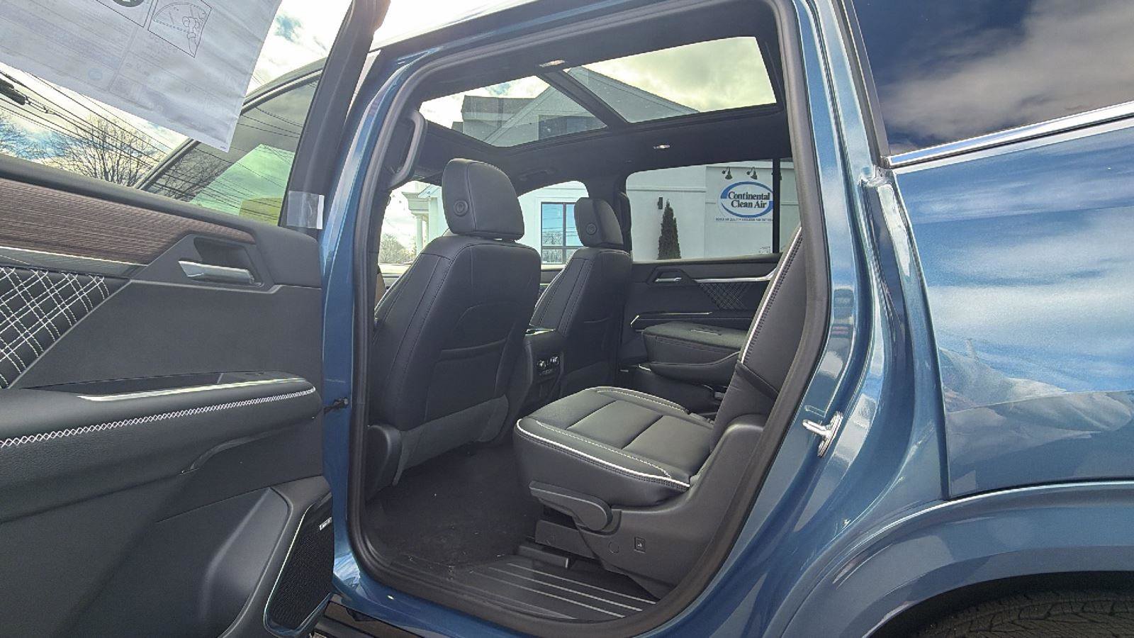 New 2026 GMC Acadia Denali w/ Super Cruise Package image 30