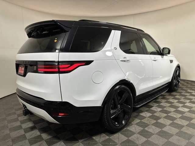 New 2025 Land Rover Discovery Dynamic SE image 5