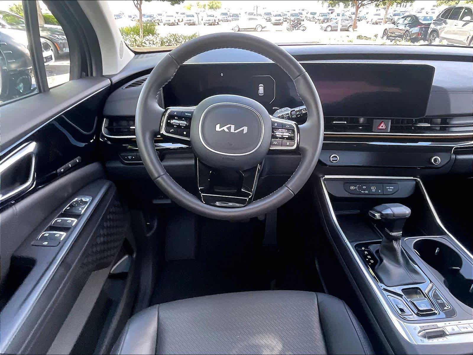 Used 2026 Kia Carnival SX Prestige FWD image 7