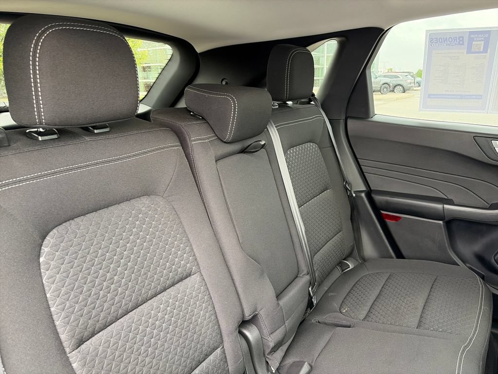 Used 2023 Ford Escape Active w/ Tech Pack #2 FWD image 31