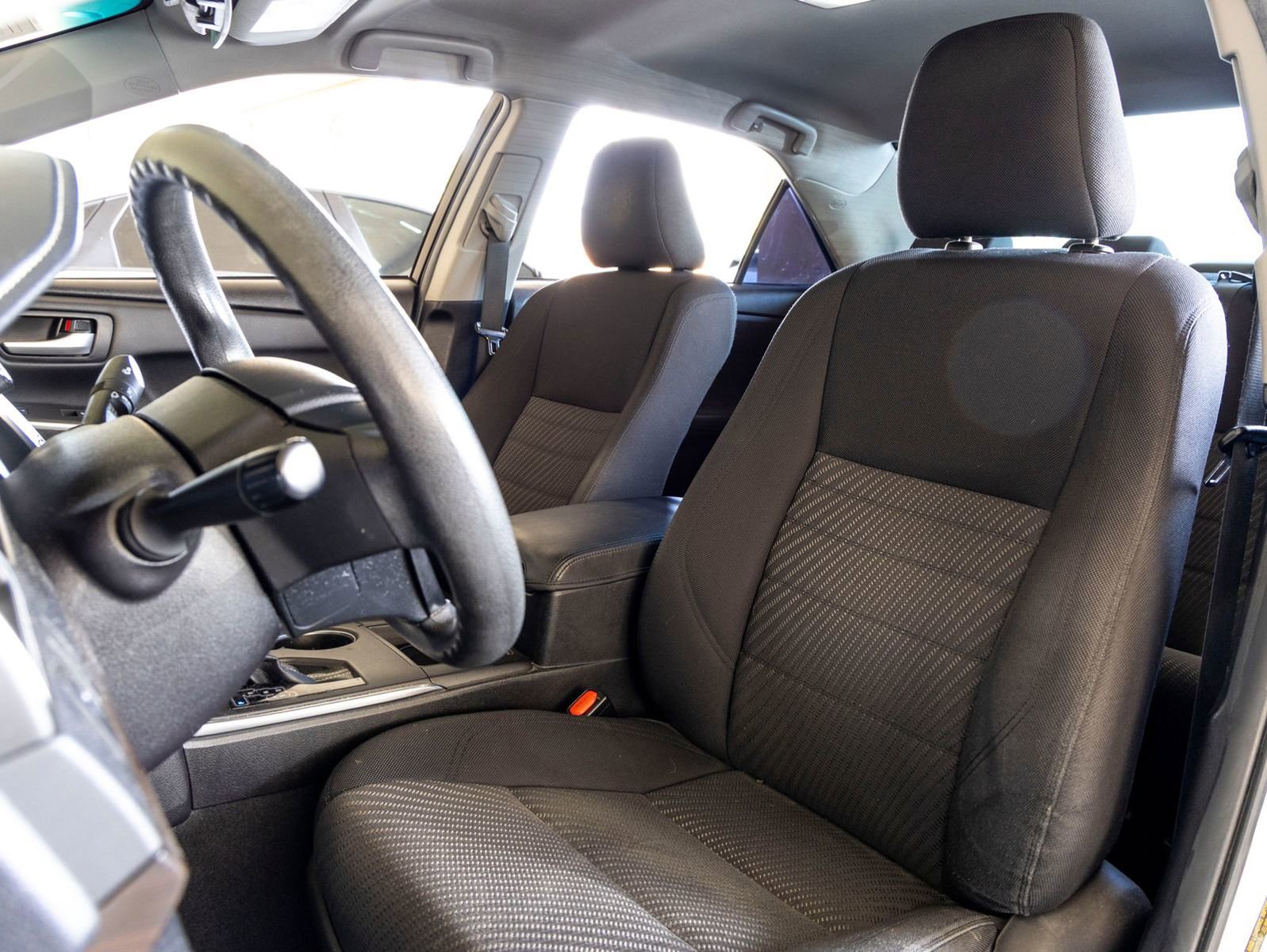 Used 2015 Toyota Camry LE image 15