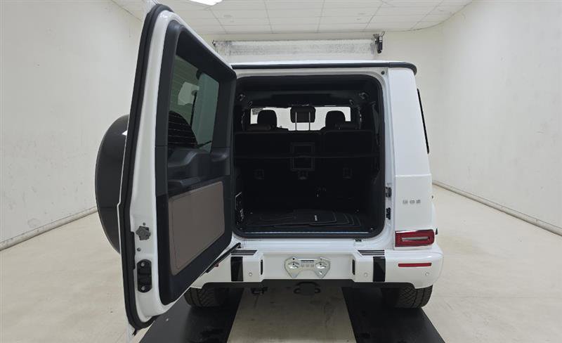 Used 2024 Mercedes-Benz G 63 AMG 4MATIC w/ Seat Comfort Package image 13