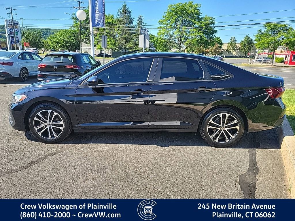 Certified 2024 Volkswagen Jetta Sport FWD image 25