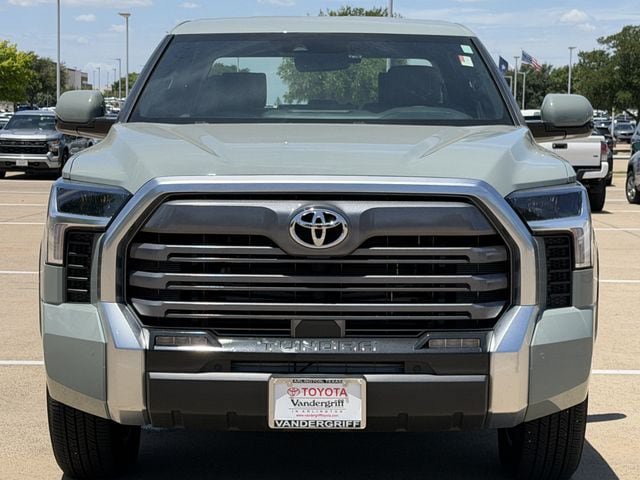 Used 2026 Toyota Tundra Limited AWD/4WD image 5