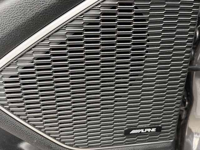 Used 2024 Jeep Grand Cherokee Limited 4xe image 17