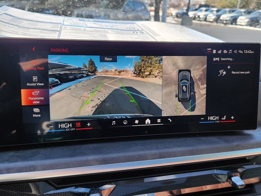 New 2026 BMW X5 xDrive50e w/ Executive Package image 14