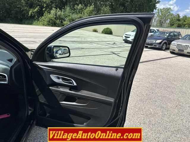 Used 2017 Chevrolet Equinox LT w/ Convenience Package AWD/4WD image 31