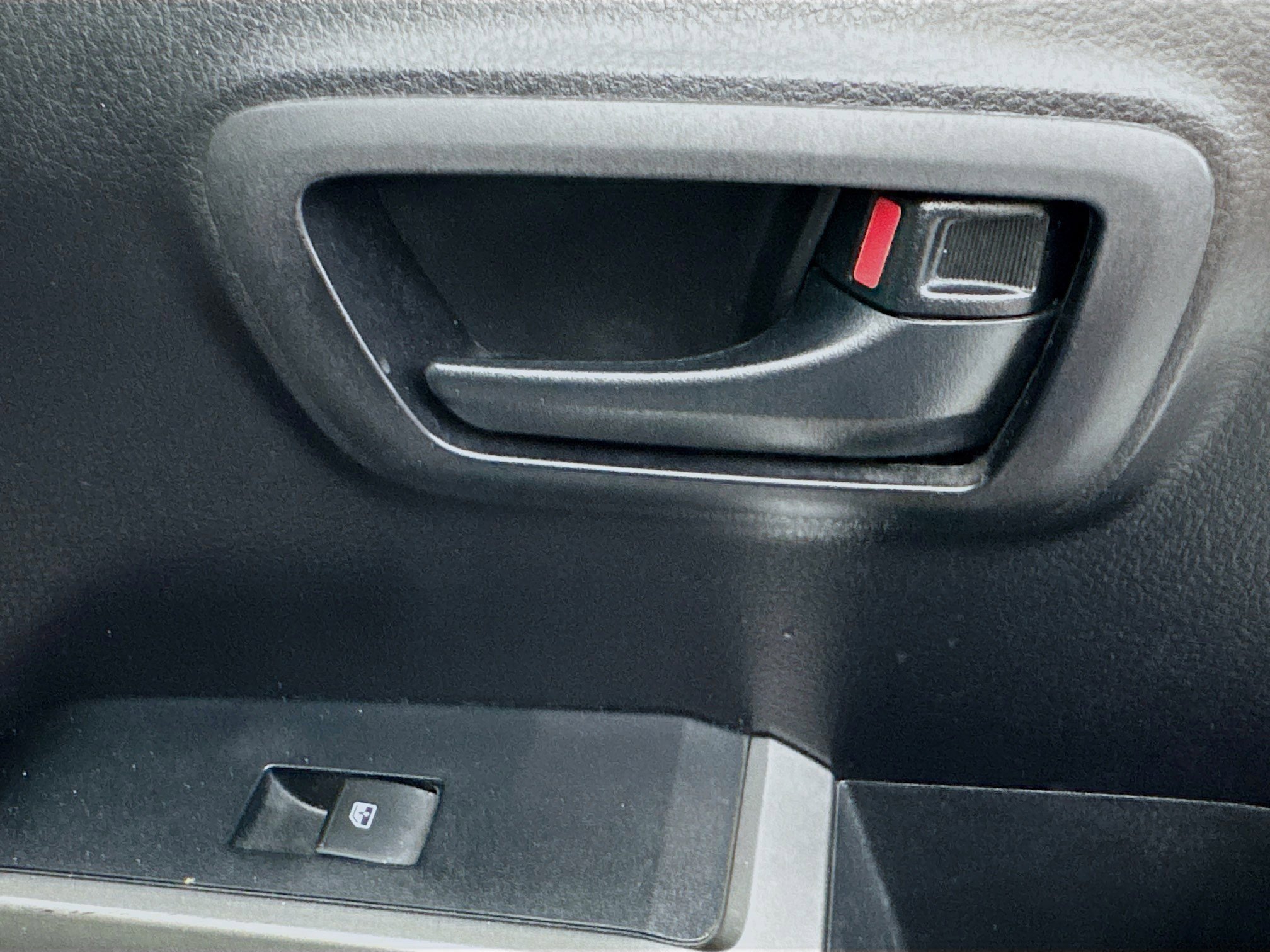 Used 2020 Toyota Tacoma SR5 image 29