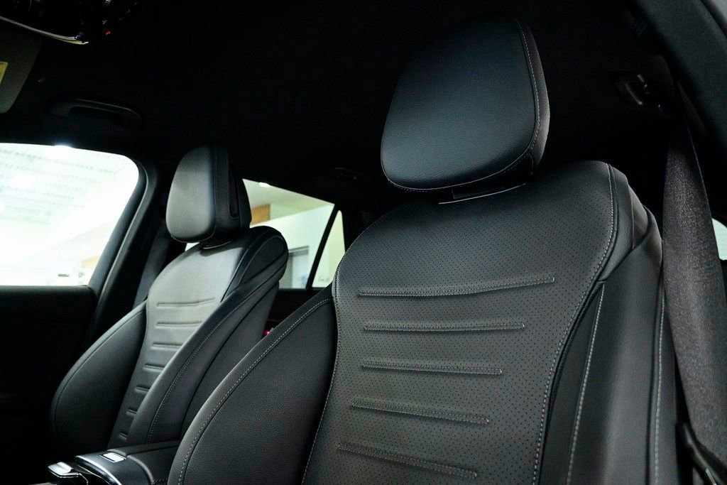 Certified 2025 Mercedes-Benz GLC 350e 4MATIC image 19