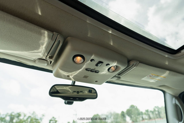 Used 2004 HUMMER H2 w/ Preferred Equipment Group image 34