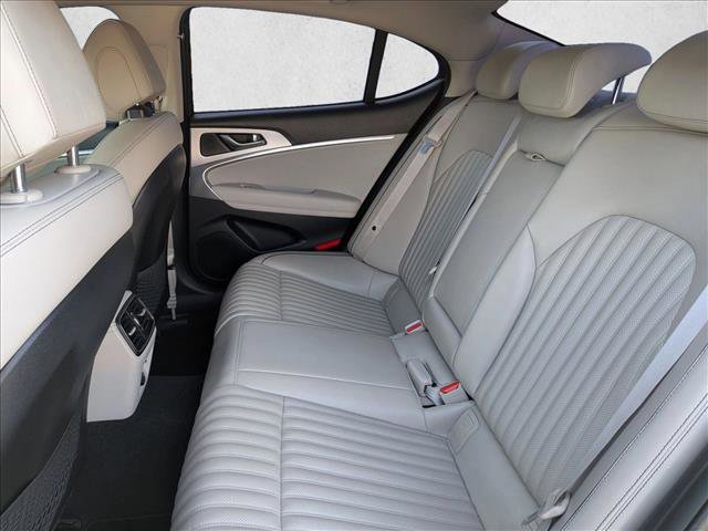 Used 2020 Genesis G70 3.3T w/ Elite Package RWD image 13