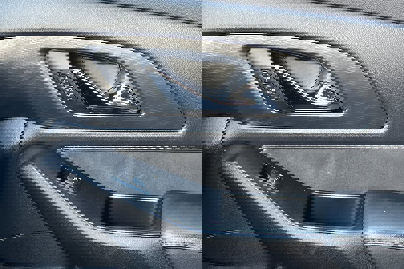 Used 2023 Chevrolet Traverse High Country image 21