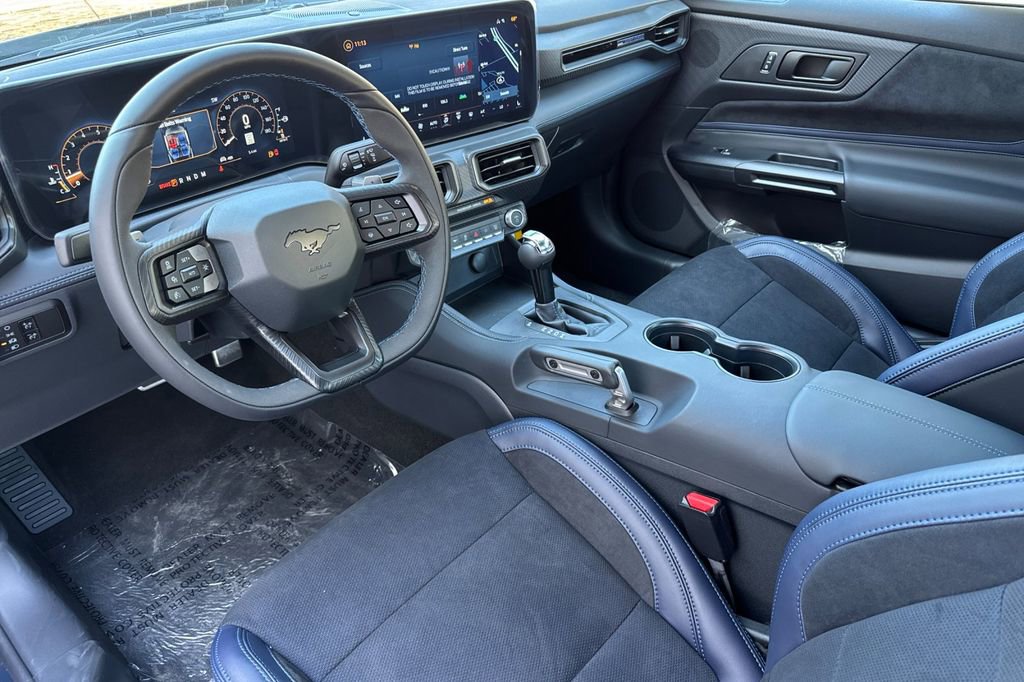 New 2025 Ford Mustang Dark Horse image 7
