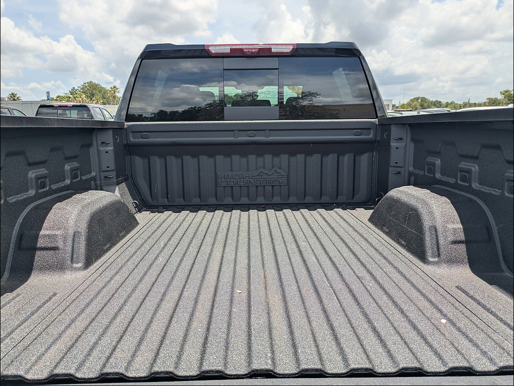 Used 2024 Chevrolet Silverado 1500 High Country w/ Midnight Edition AWD/4WD image 14