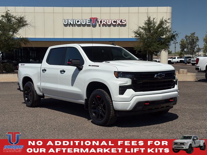Used 2023 Chevrolet Silverado 1500 RST w/ Redline Edition AWD/4WD image 4