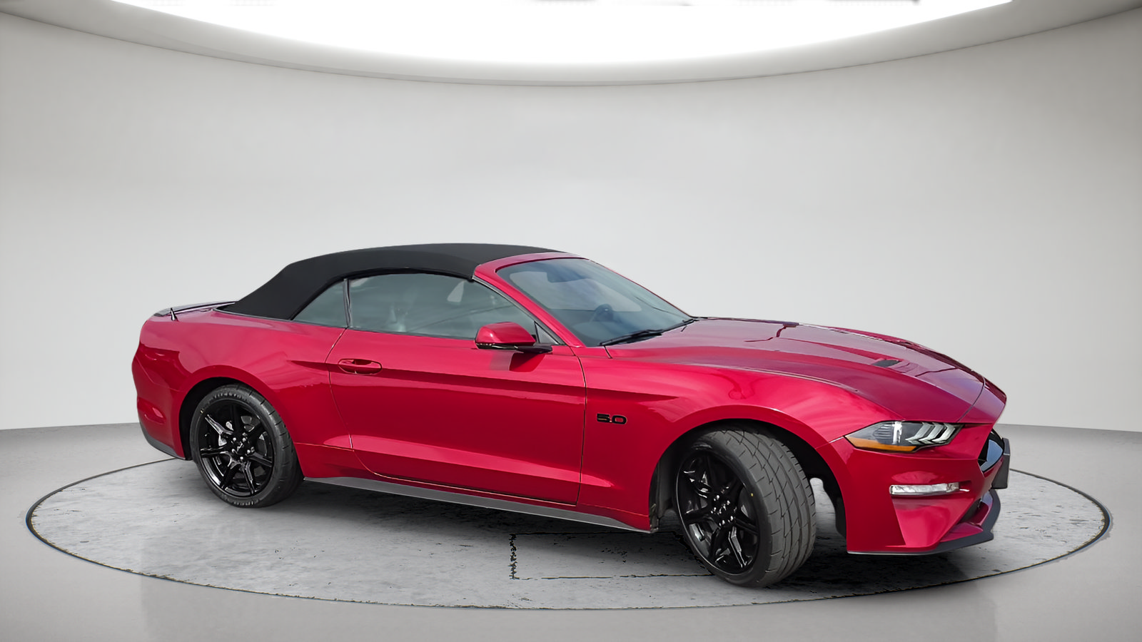 Used 2020 Ford Mustang GT Premium w/ Ford Safe & Smart Package RWD image 4