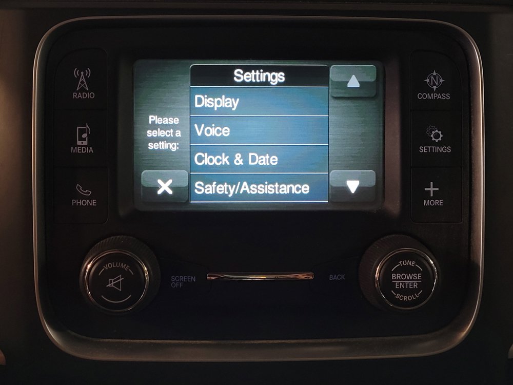 Used 2017 RAM 1500 Classic SLT RWD image 25