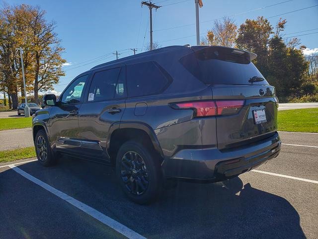 New 2026 Toyota Sequoia Platinum image 7