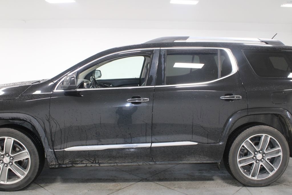 Used 2017 GMC Acadia Denali image 6