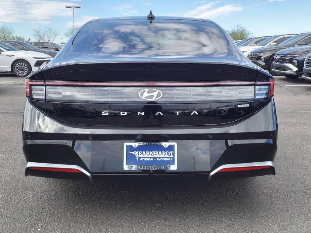 New 2025 Hyundai Sonata Limited image 4