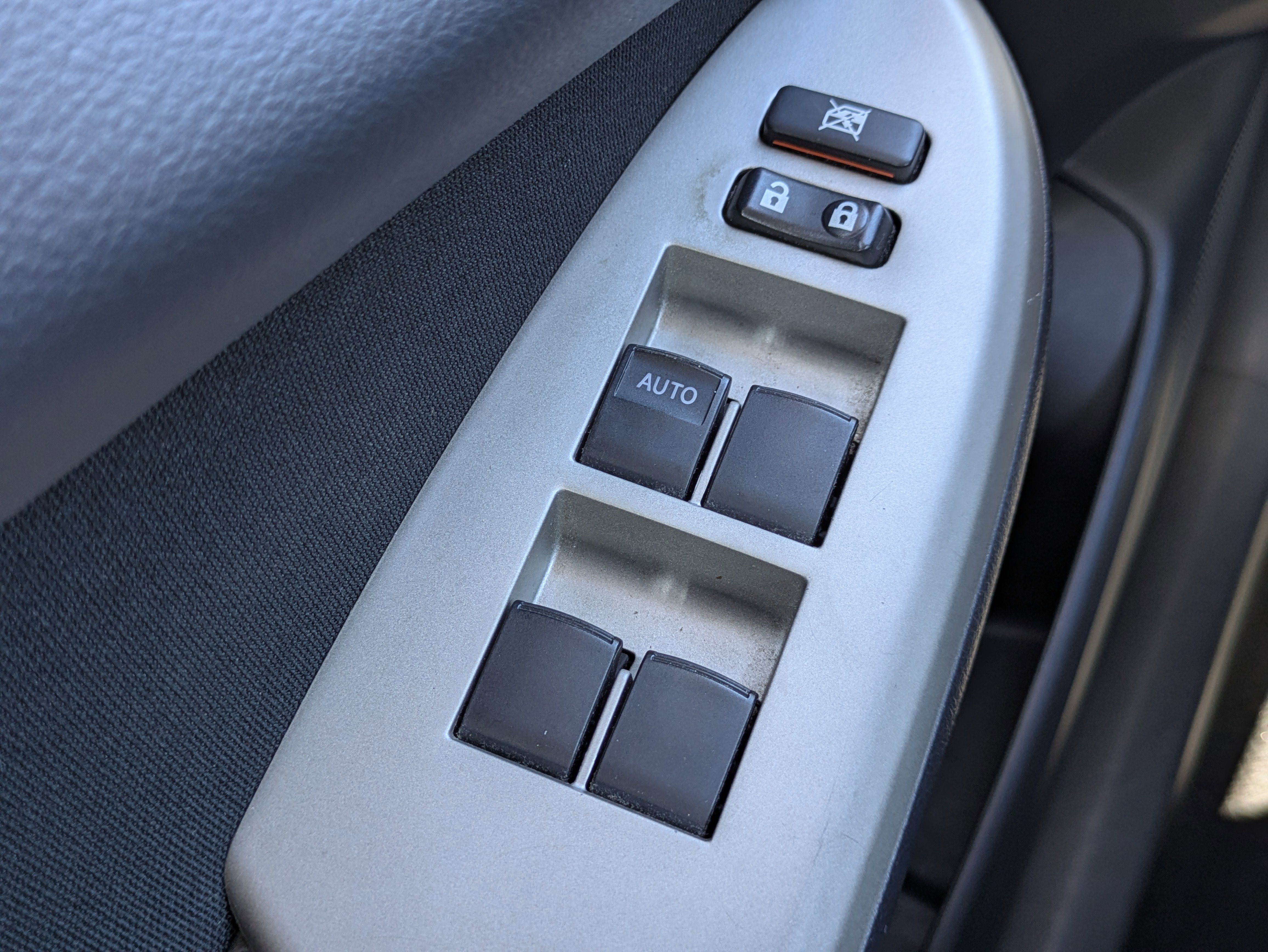 Used 2012 Toyota Corolla L image 21