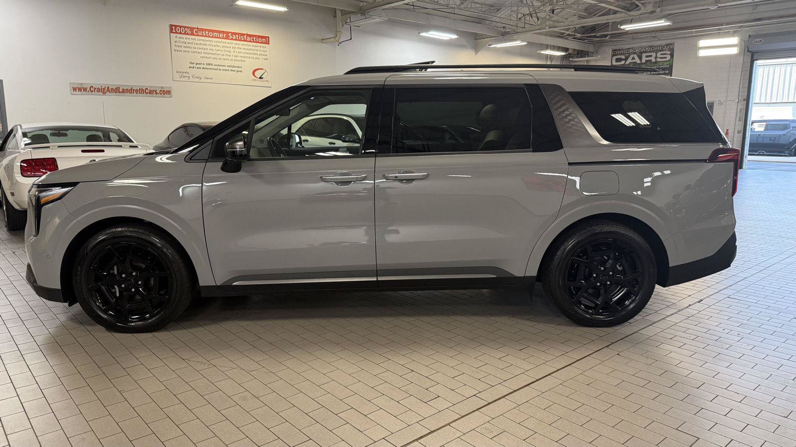 Used 2026 Kia Carnival SX Prestige FWD image 1