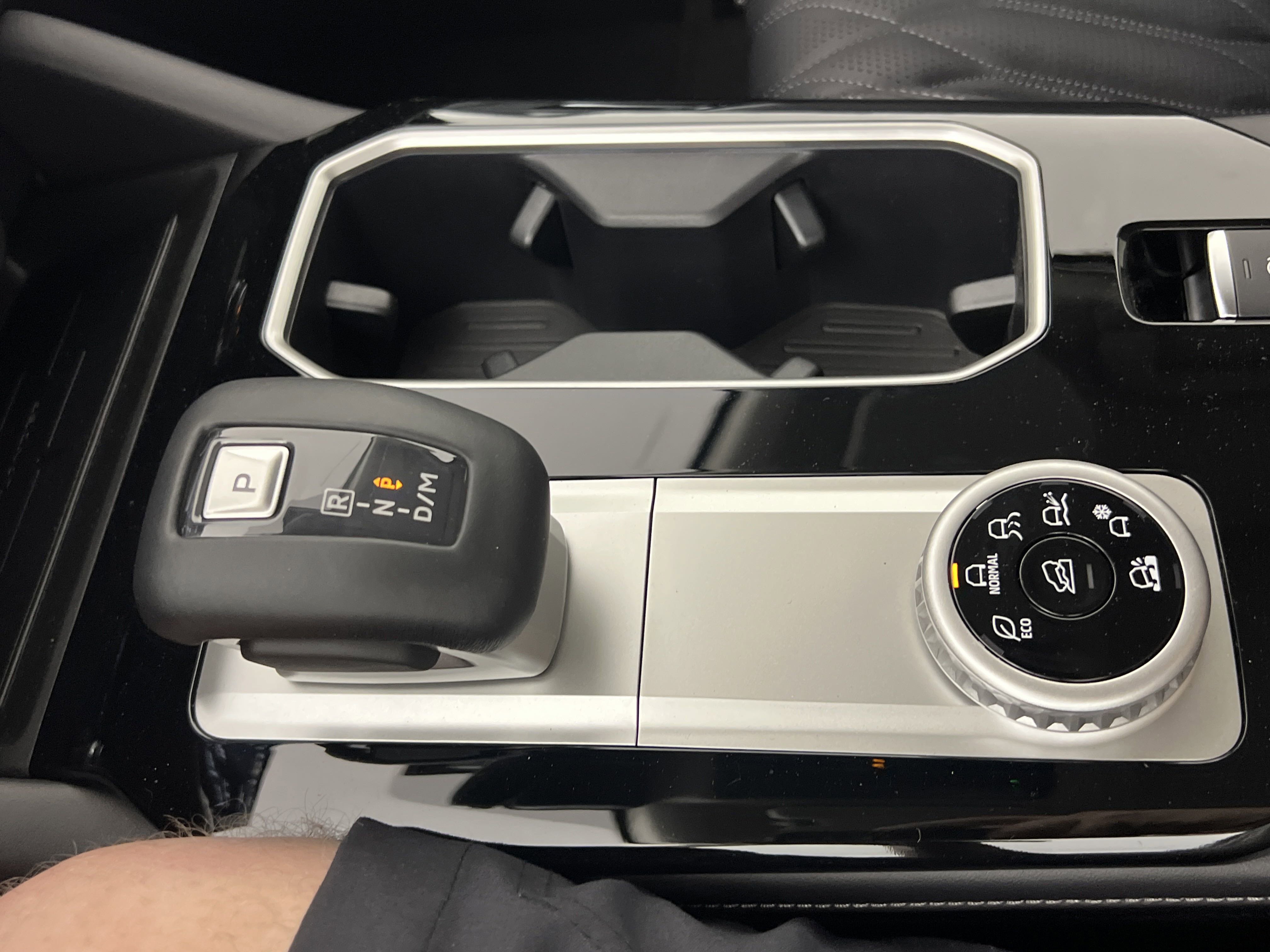 New 2025 Mitsubishi Outlander SEL image 25