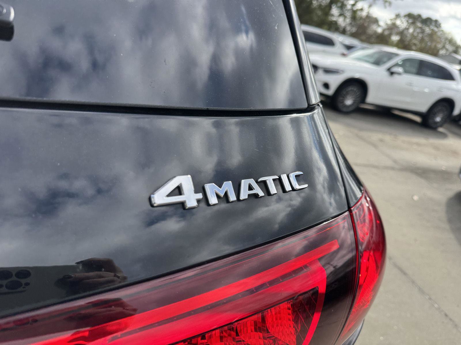 Certified 2022 Mercedes-Benz GLE 350 4MATIC w/ AMG Line Exterior image 22