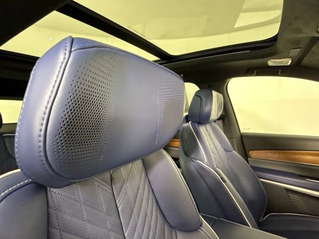 New 2026 Cadillac Vistiq Premium Luxury image 34