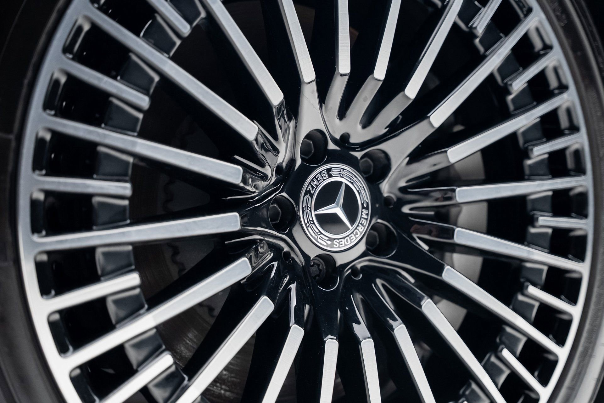 Used 2023 Mercedes-Benz EQS 450+ Sedan w/ AMG Line Exterior Package image 22