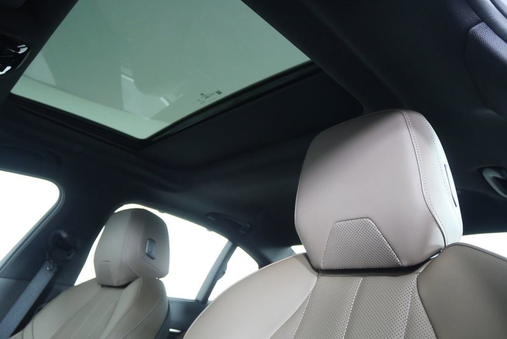 Certified 2026 BMW 530i image 11