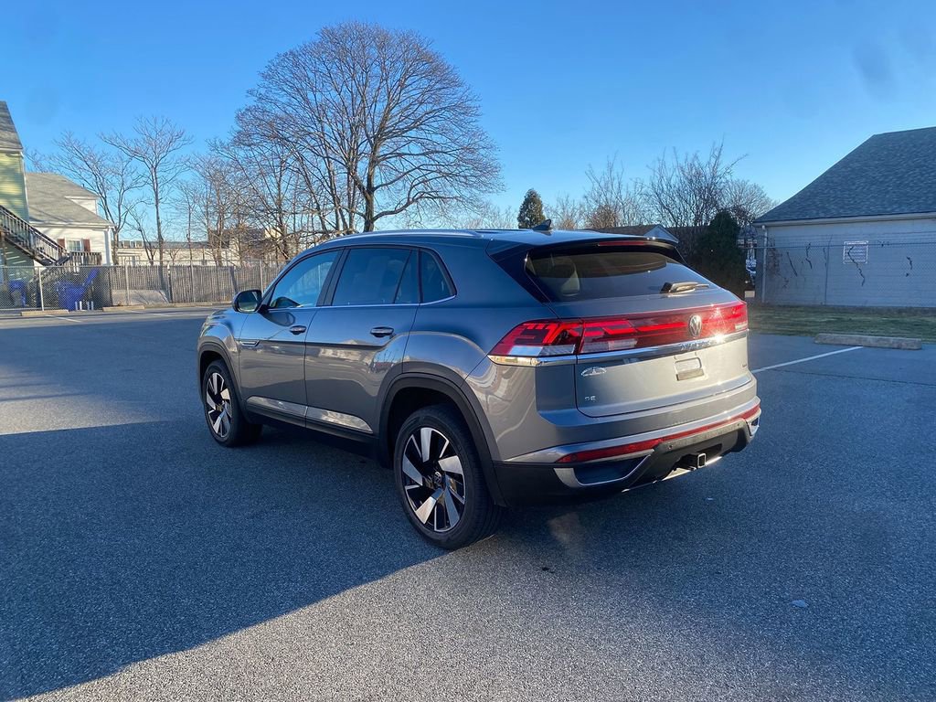 Used 2024 Volkswagen Atlas Cross Sport SE AWD/4WD image 8