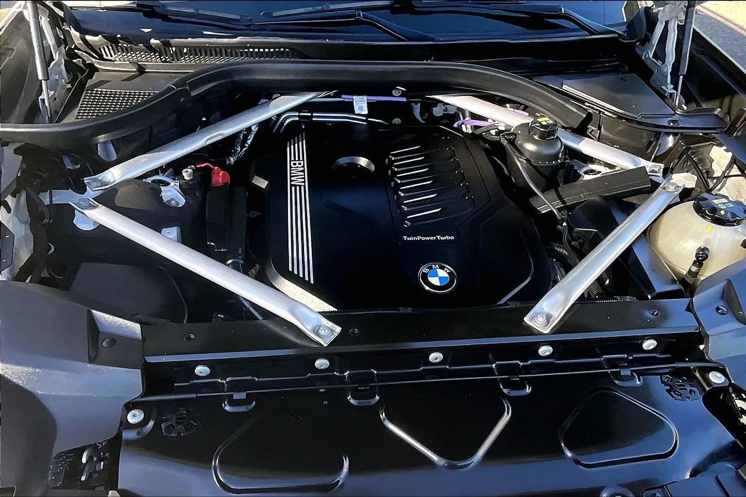 Used 2021 BMW X7 xDrive40i w/ Parking Assistance Package image 9