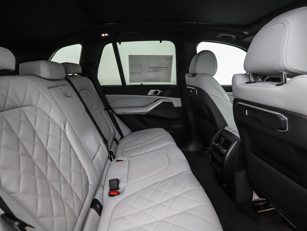 New 2026 BMW X5 xDrive40i w/ Executive Package image 26