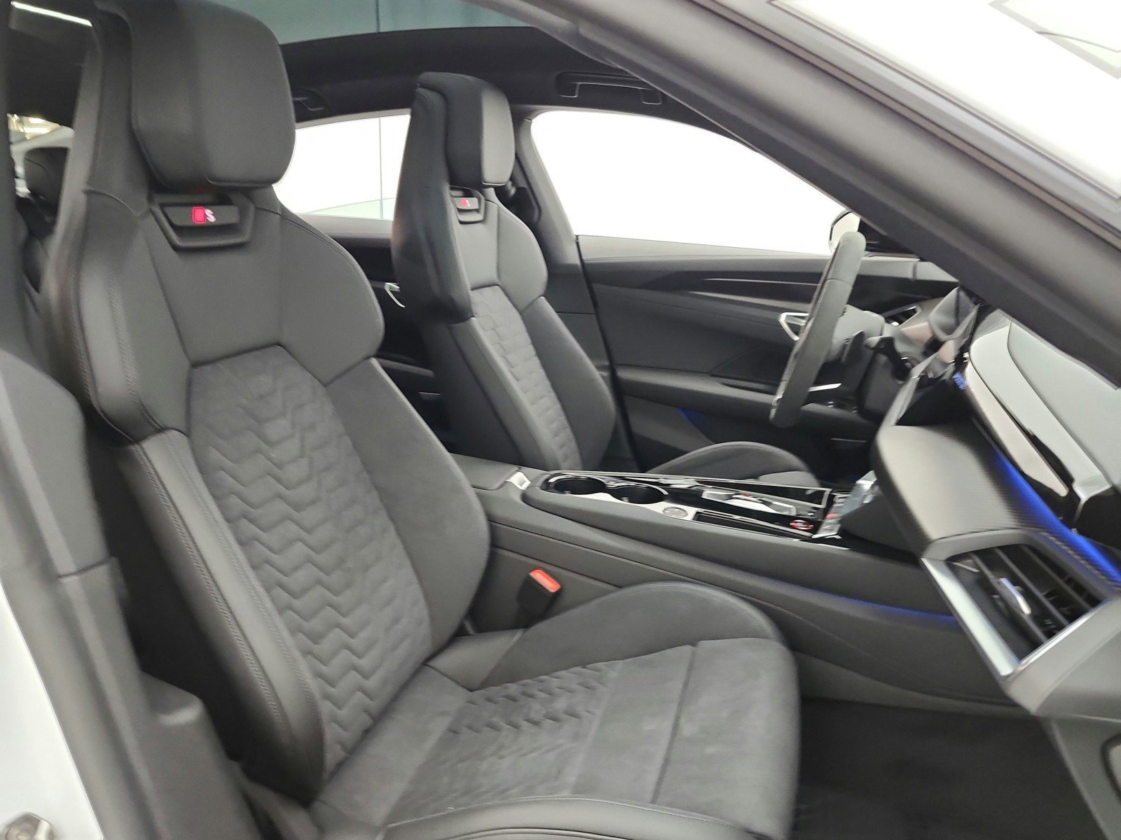 New 2026 Audi S e-tron GT Premium Plus AWD/4WD image 16