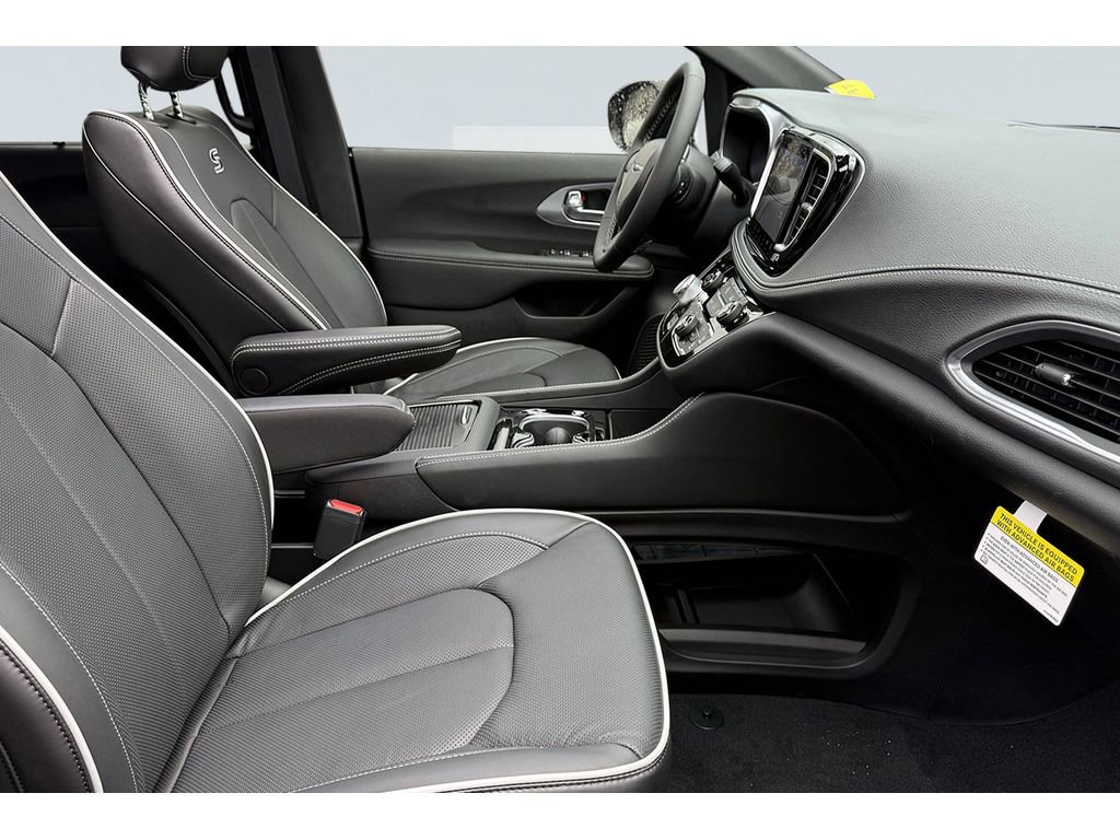 New 2026 Chrysler Pacifica Limited w/ S Appearance Package image 19