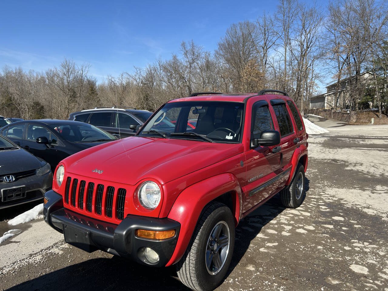 Used 2004 Jeep Liberty Sport w/ PWR Convenience Group AWD/4WD image 2