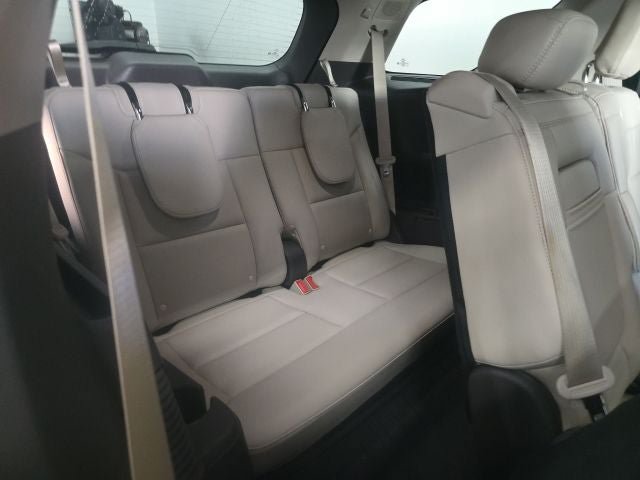 Used 2020 Ford Explorer Platinum w/ Premium Technology Package AWD/4WD image 7