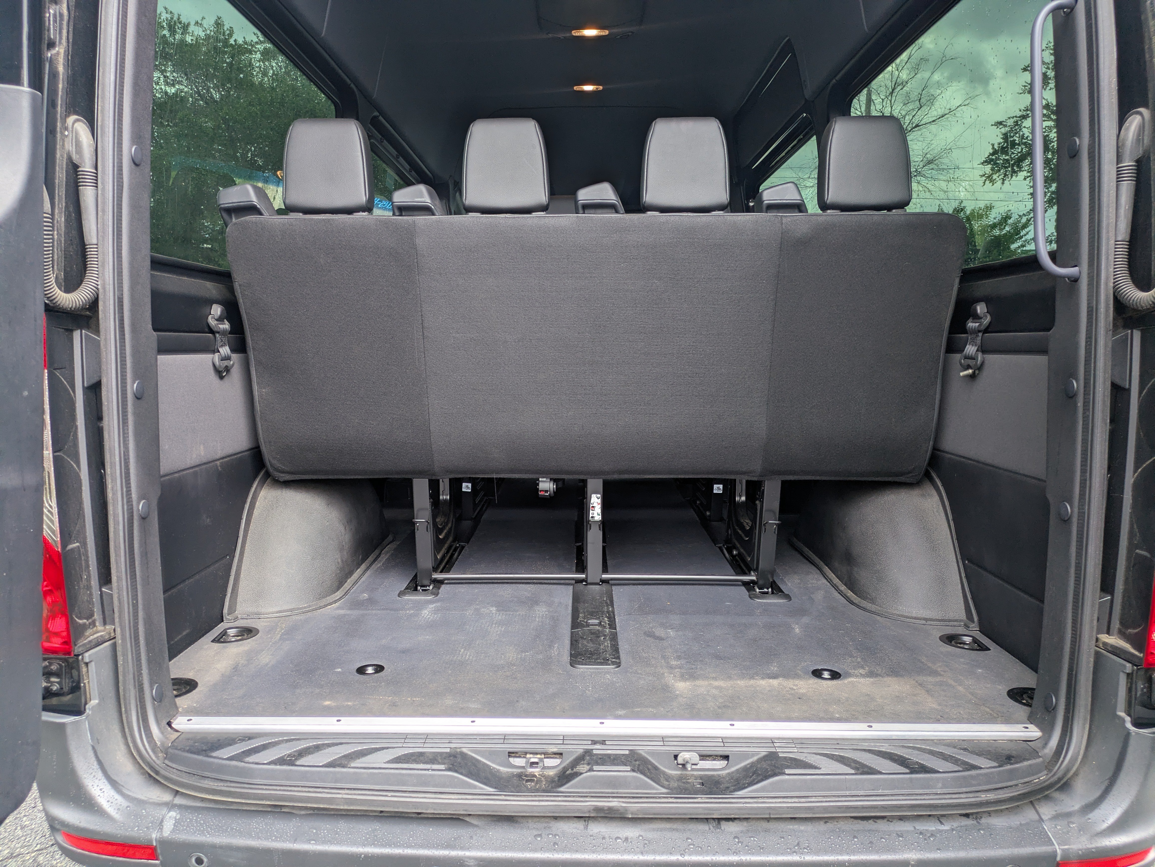 Used 2021 Mercedes-Benz Sprinter 2500 image 12
